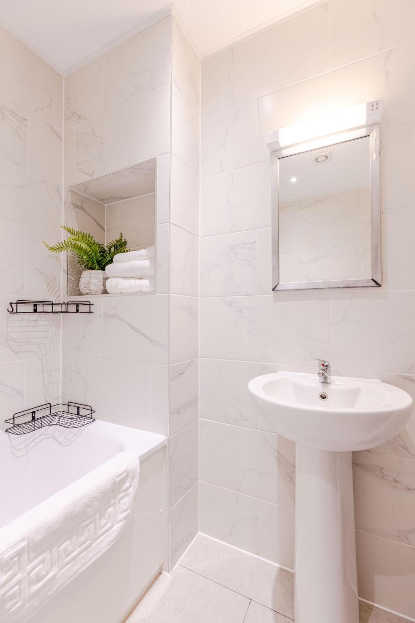 Vertigo Boutique Sleeps 4 London Kingston upon Thames  Ngoại thất bức ảnh